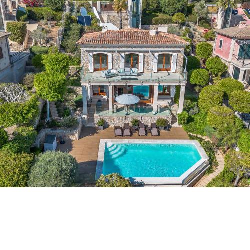 Exklusive Pool Villa + Meerblick