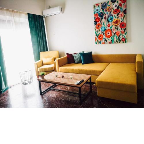 Explore Greece from Colorful City Centre Apartment