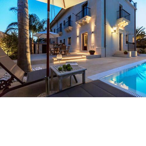Explore Sicily from a Lux Apartment & Private Pool