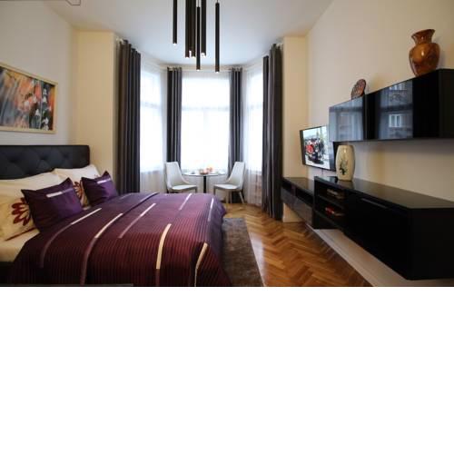Expo Apartment