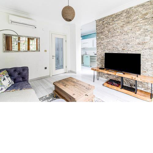 Exquisite Flat Near Coast and Metro in Bostanci