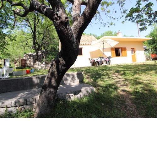 Exquisite Holiday Home in Tribanj with Private Garden