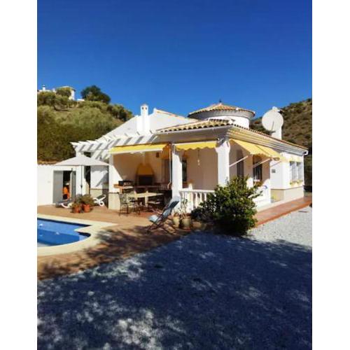 Exquisite Serene Haven of Beauty and Luxury