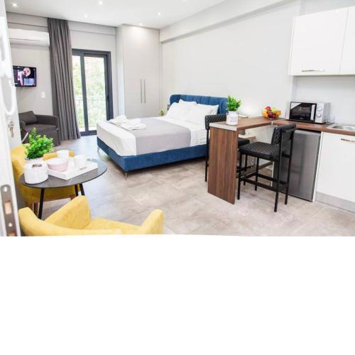 F Spacious Brand New Studio Ideal for 3 F