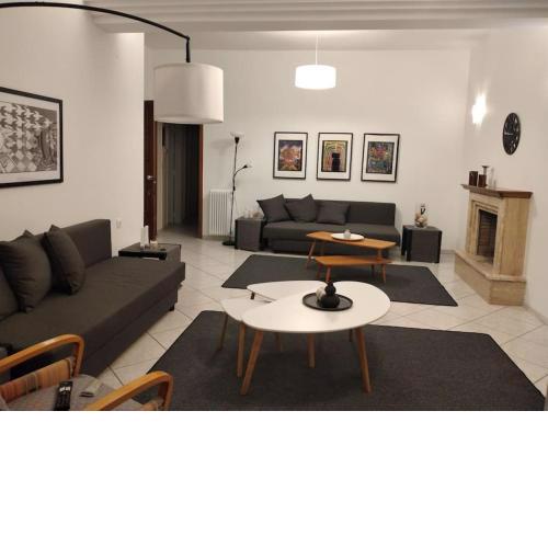 F2 Central Luxury Apartment
