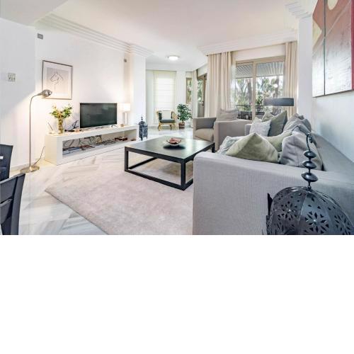FA- Luxury 2 bedroom apt Fuente Aloha