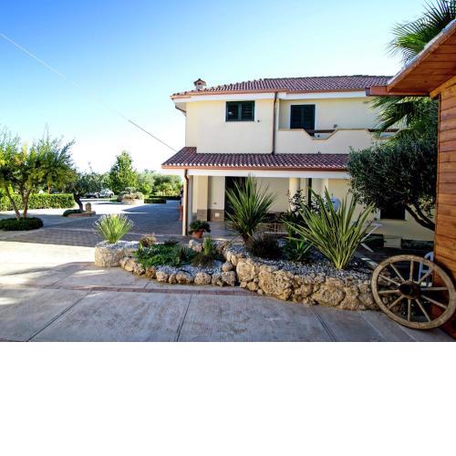 Fabulous Apartment in Gasponi Italy with Shared Pool