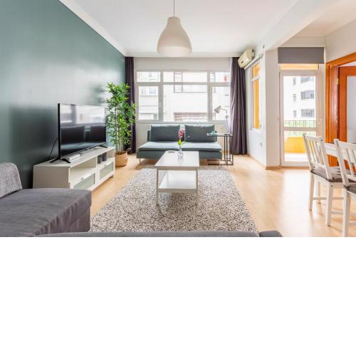 Fabulous Flat Near Bagdat Street in Kadikoy