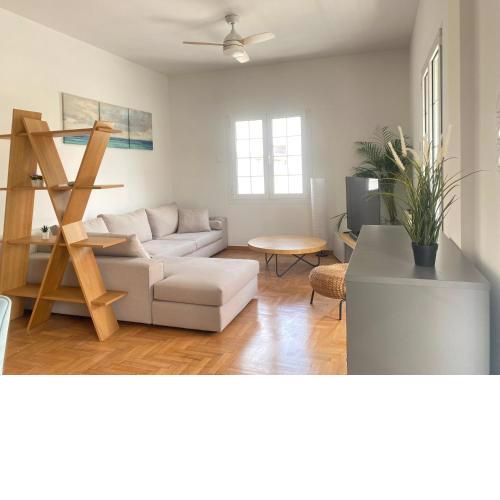 Faliro comfort apartment 10 mins walking to the beach
