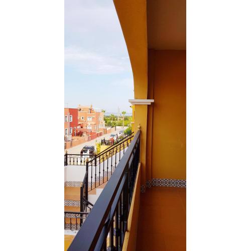 Family Apartment in La Herrada near the Lake