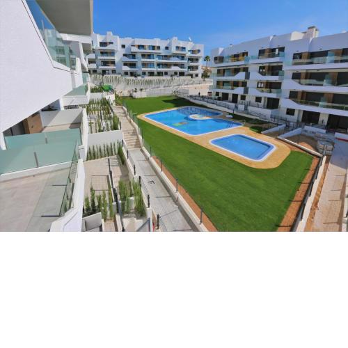 Family apartment with sunny and green view in Villamartin VDE-076