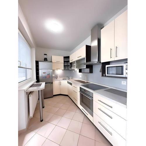Family big apartment with free parking street