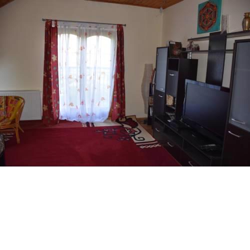 Family Comfort Home apartment near airport