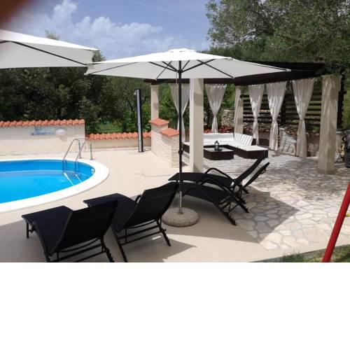 Family friendly apartments with a swimming pool Kampor, Rab - 14897