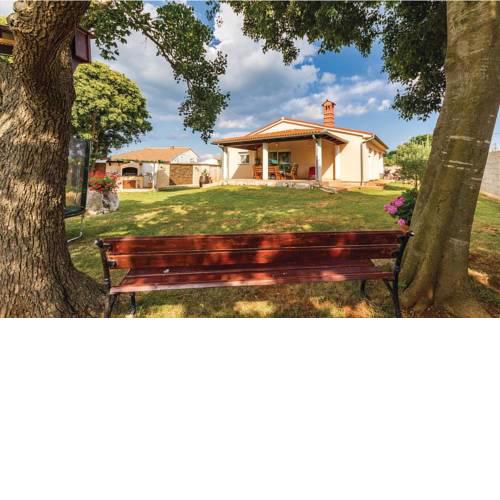 Family friendly house with a parking space Sisan, Medulin - 16800
