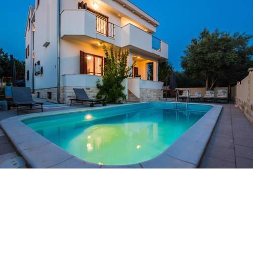 Family friendly house with a swimming pool Sveti Filip i Jakov, Biograd - 15775