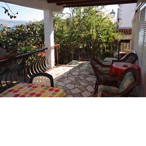 Family friendly seaside apartments Arbanija, Ciovo - 5220