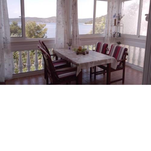 Family friendly seaside apartments Drvenik Veliki, Drvenik - 11832