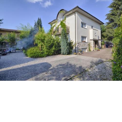 Family Guesthouse GreenSLO
