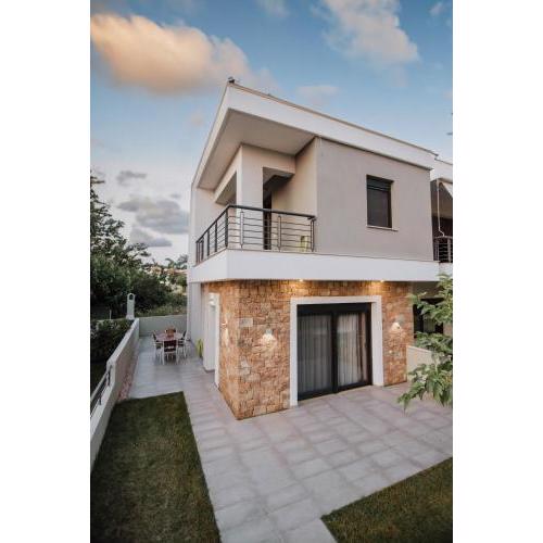 Family Home in Nikiti