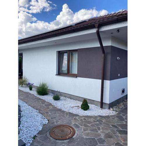 Family house with fireplace, in ground pool, fire pit and large garden