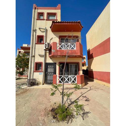 Family only Cheerful 3-bedroom Villa With 6 Pools