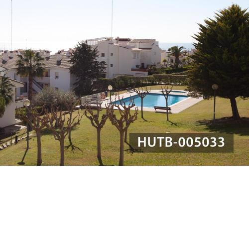 Family pool & beach
