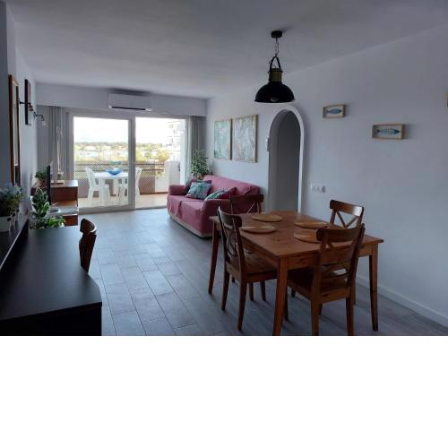 Family Relax Apartment - Renovated!