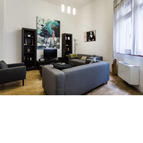 Family suite by Heroes' Square