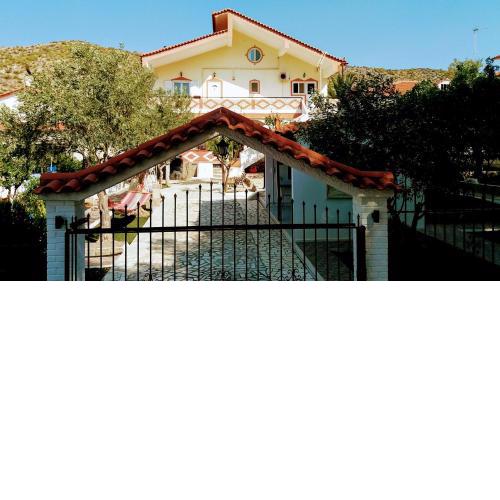 Family Villas Kanakia House 175m² Garden-500m²