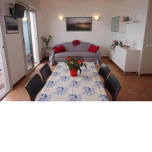 Fancy 3-room apartment in Lignano by the beach by Beahost Rentals