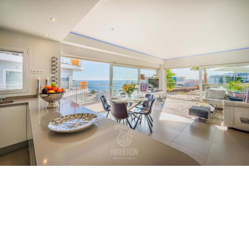 Fancy apartment, best location, sea view, costa and golf