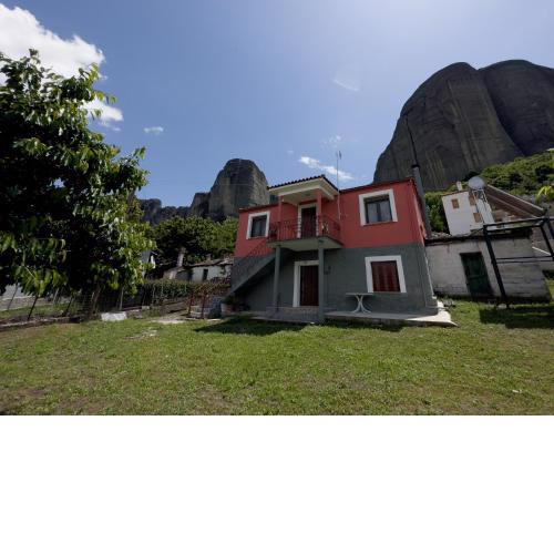 Fani's House Under Meteora