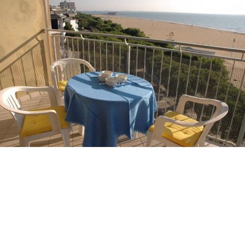 Fantastic apartment for Six People with Sea View