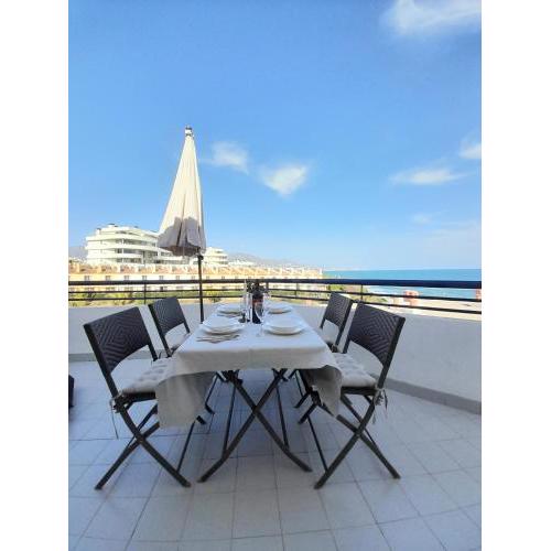 fantastic apartment with sea views