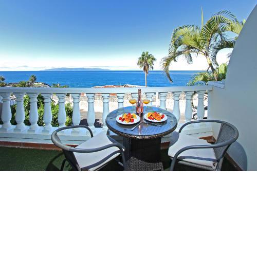 Fantastic Ocean view apartment Buena Vista with amazing Pools