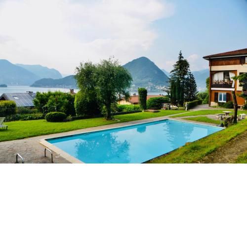 FANTASTIC VIEW ON ISEO LAKE, DOG & BIKERS FRIENDS, 200mt from lake,