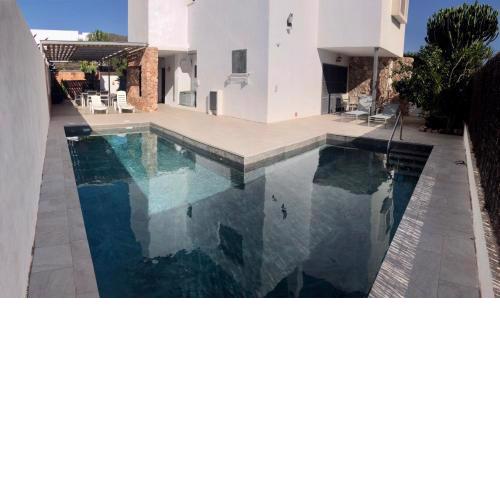 Fantástica casa con piscina privada