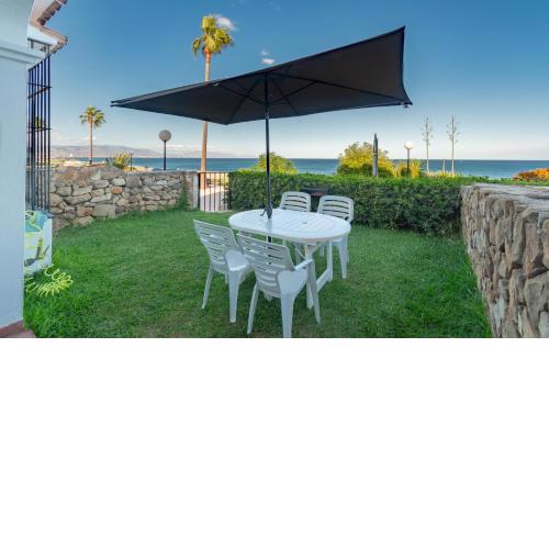 Fantástica casa primera línea playa - Aldea Beach.