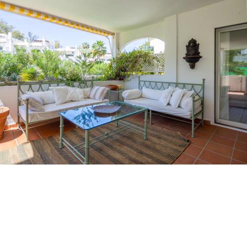 FANTASTICA VIVIENDA EN LA PLAYA DE MARBELLA