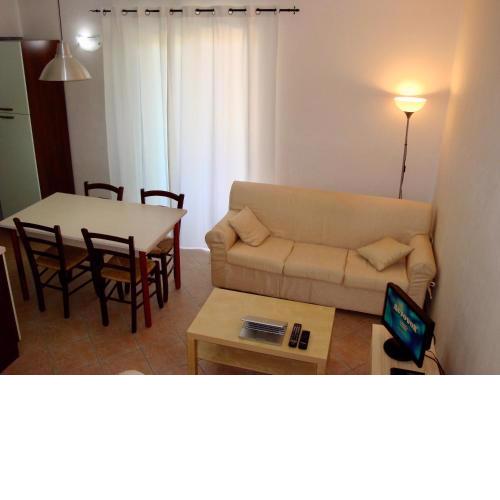Fantastico appartamento tranquillo a pochi passi dal mare, vista fantastica sul mare, Wi-Fi Gratuito, parcheggio