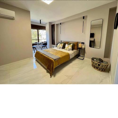 Fantástico estudio junto a Puerto Banus