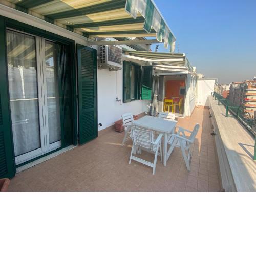 Fashion and Design - terrace in Centrale
