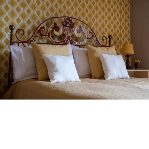 Fattoria di Caticciano, elegante affittacamere relax e natura vicino Firenze