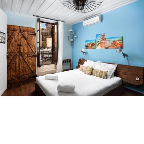 Favela Living Space