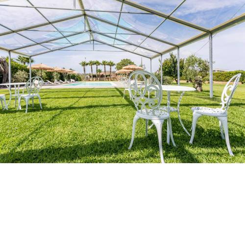Federico Holidays - Charming Camper & Rooms - Pool and Bar
