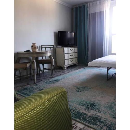 Feel Home Apartment Horova