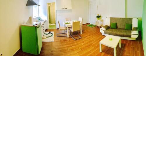 Feel the colors of beautiful Koper - GREEN