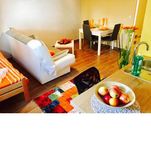 Feel the colors of beautiful Koper - ORANGE