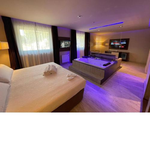 Felix Hotel